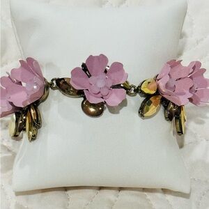 SIMPLY VERA- VERA WANG Bracelet -Pink Flowers with Gold Rhinestones